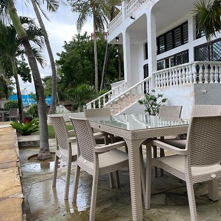 Maasai Villas Mombasa Esterno foto