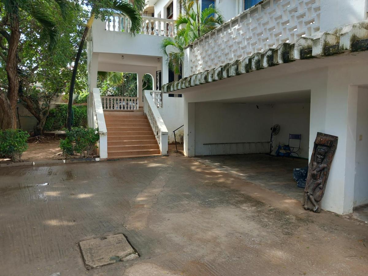 Maasai Villas Mombasa Esterno foto