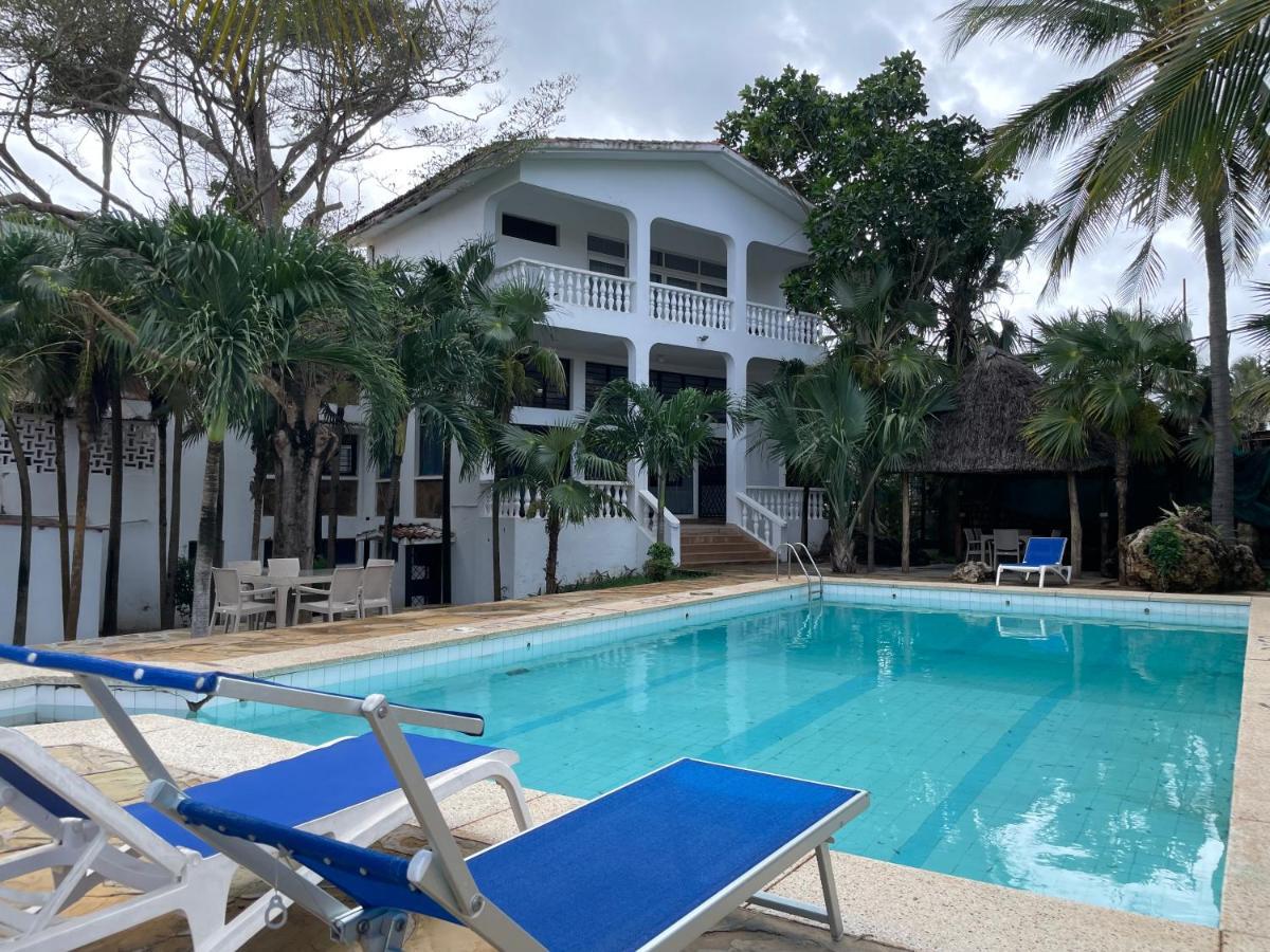 Maasai Villas Mombasa Esterno foto
