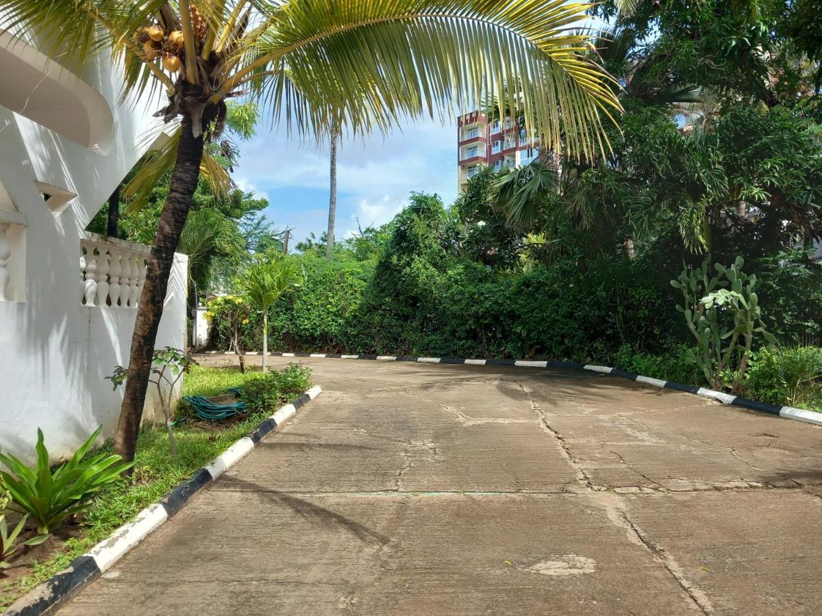 Maasai Villas Mombasa Esterno foto