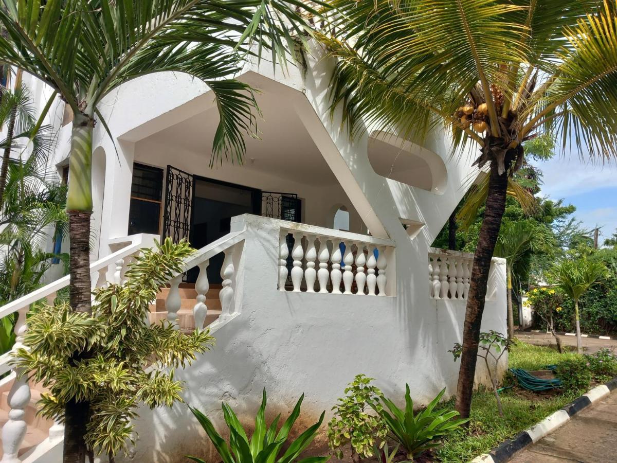 Maasai Villas Mombasa Esterno foto